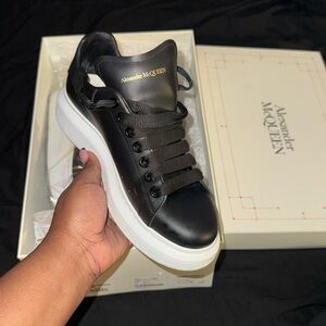 Alexander McQueen platform sneaker